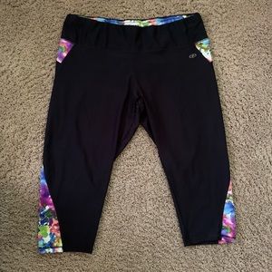 Woman’s crop leggings capris Size 3X